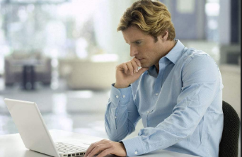 在高端榴莲黄视频时配色尽量控制在三种色彩以内